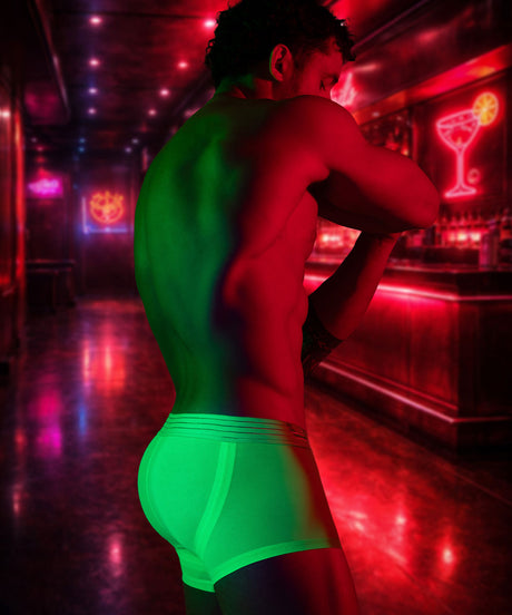 SEXY NIGHTS WEEKEND Lift Trunk