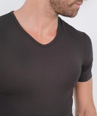 T-Shirt V Neck - Essentials