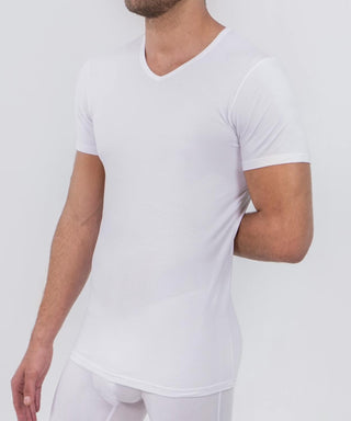 T-Shirt V Neck - Essentials